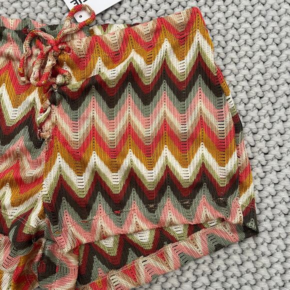 Skatie• ‘Farrah’ Short in Fleetwood Print - Picture 6 of 14